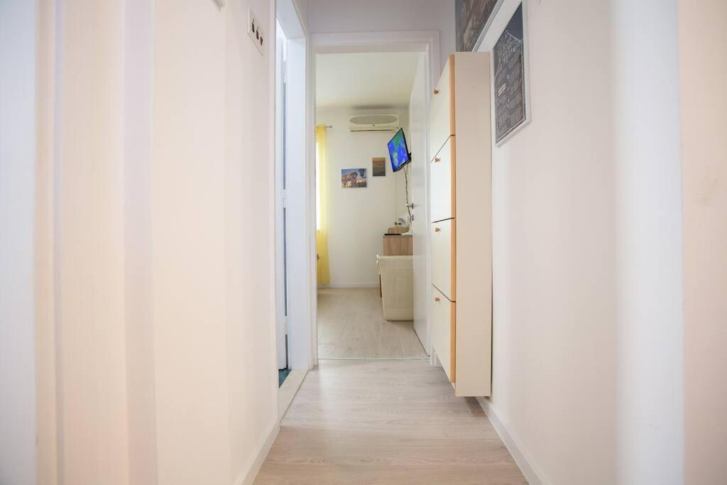 Apartamento David, 2mins From Town Centre Split